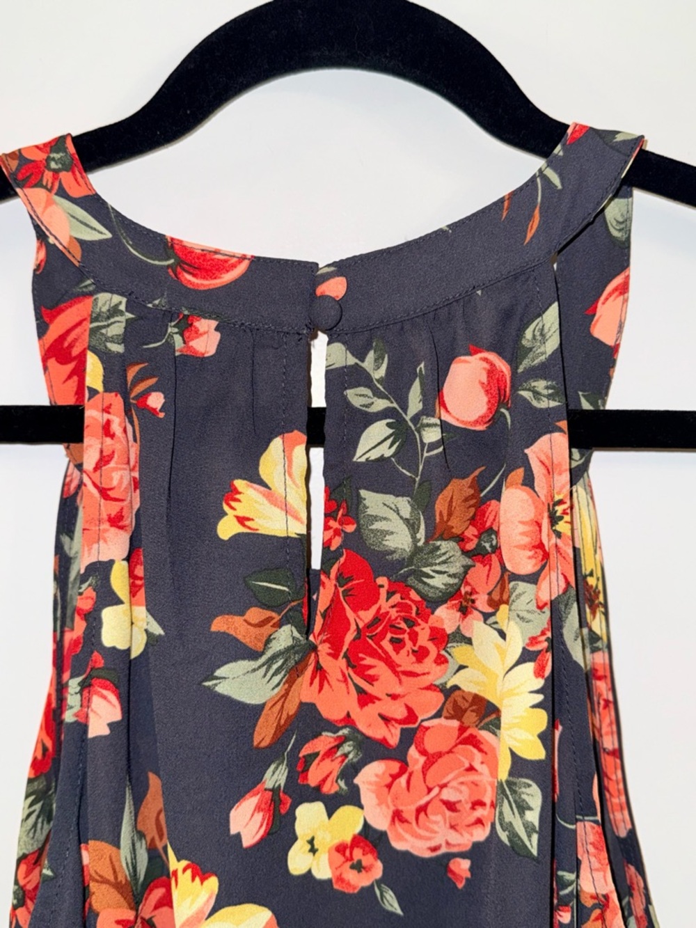 Torrid Floral High-Low Tank (00) - Picture 8 of 8